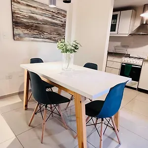 https://divino-dpto-a-metros-del-parque.hotelsmendoza.com